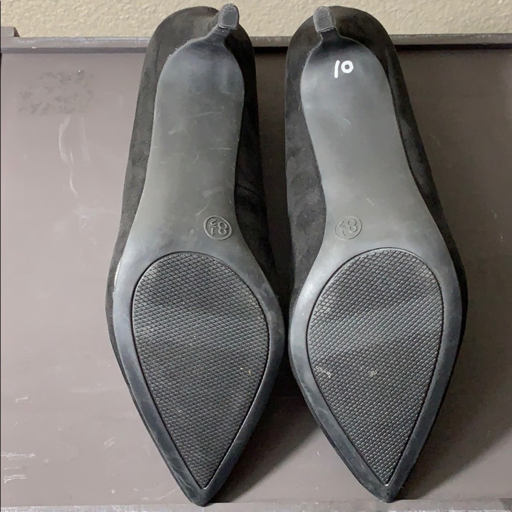 A New Day black pointed toe suede pumps - Picture 6 of 6